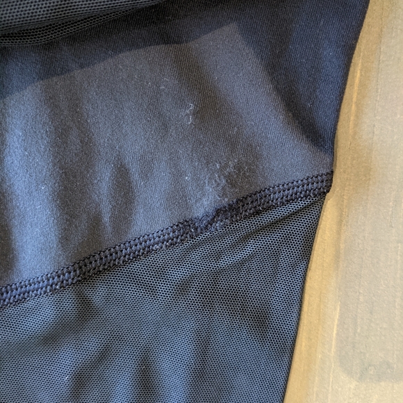 Lululemon Yoga Leggings, Navy Blue - Size 6 - Picture 7 of 8